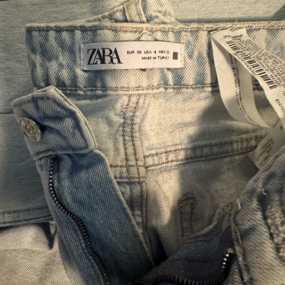 Zara Light Blue Denim Jeans - Picture 4 of 4